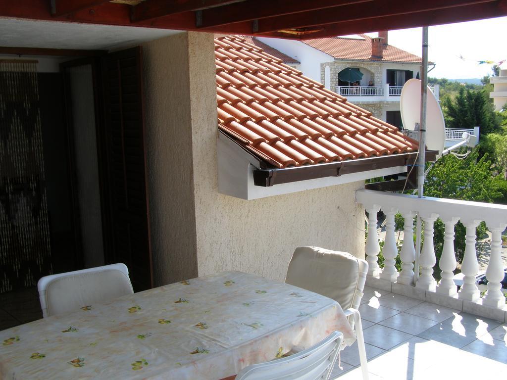 Apartments Kesic Barbat na Rabu 客房 照片